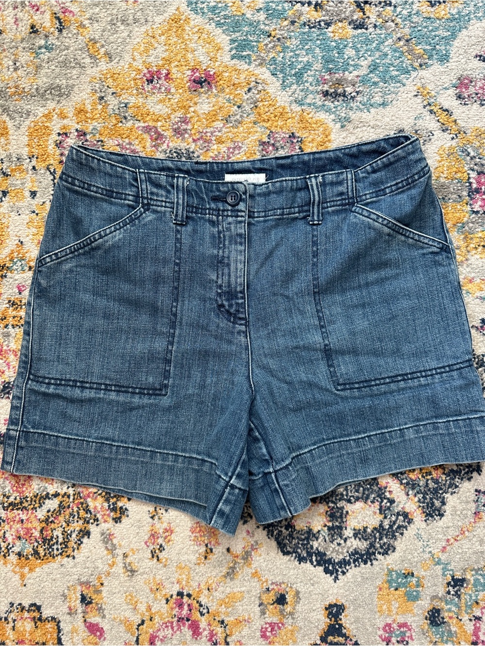 Charter Club Petite Katherine Fit Blue Denim Shorts Size 10P Stretch Utility